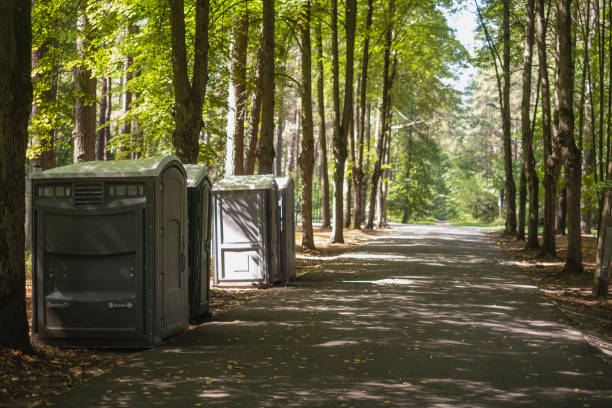 Best Portable restroom trailer rental  in Fruitland, IA